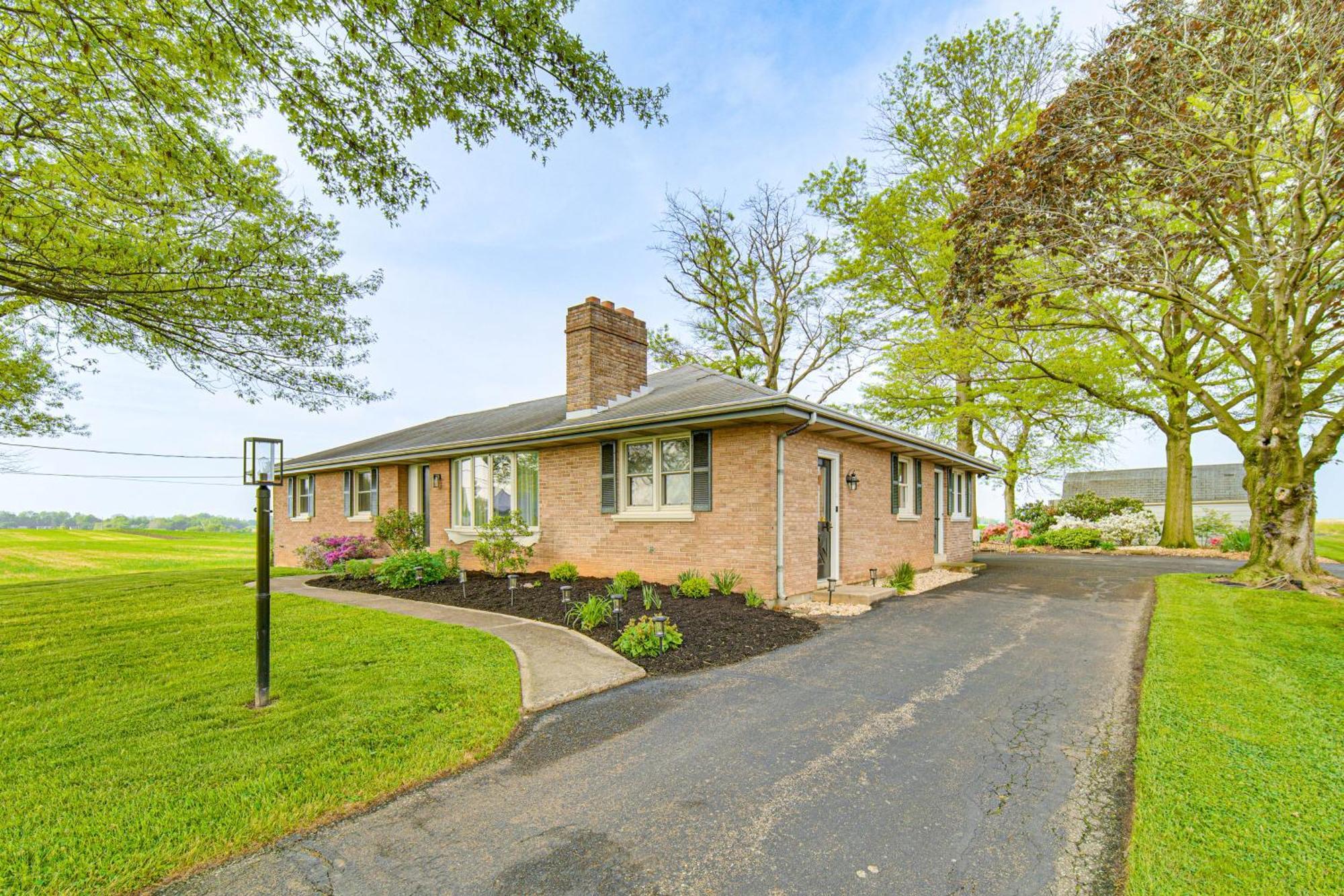Sunny Lancaster Gem, 4 Mi To Dutch Wonderland Villa Luaran gambar